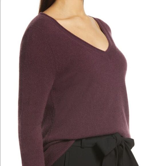 Halogen  pure 100% cashmere V neck sweater size XS, burgundy NWT - Picture 5 of 13